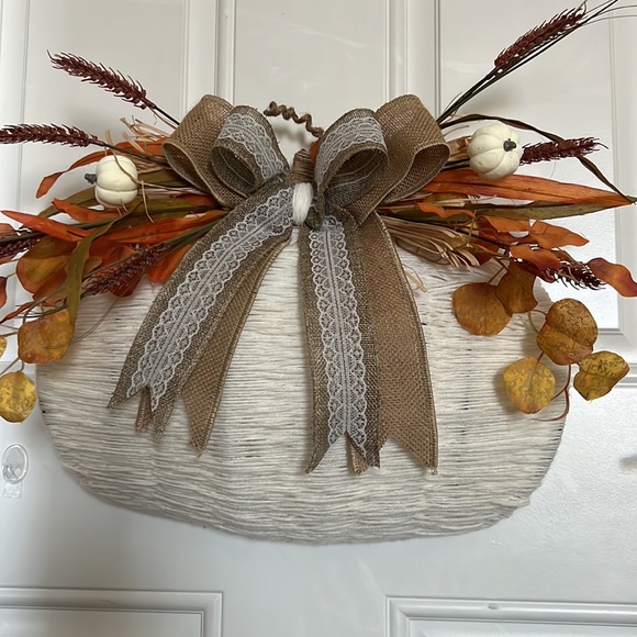 Fall wreath - Picture 2 of 3